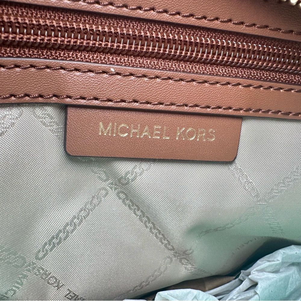 Michael Kors Lillie - Picture 8 of 16